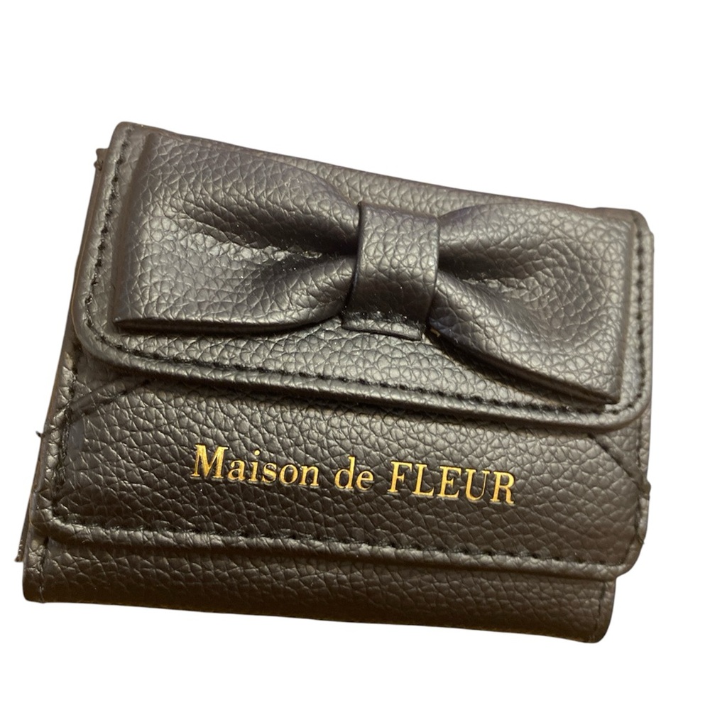 Maison de FLEUR Black Wallet with Bow